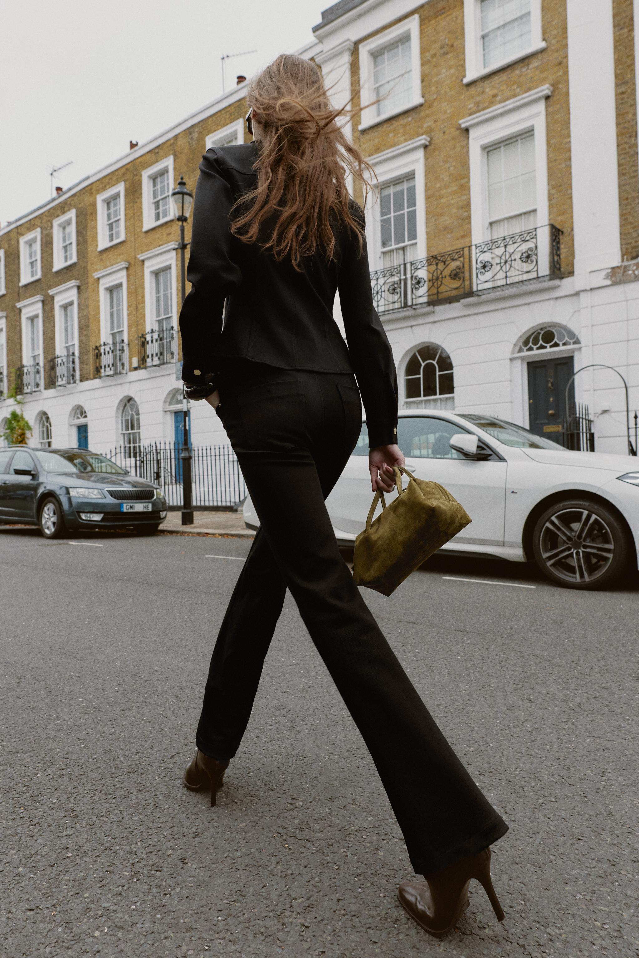 LOW-RISE FLARE PANTS